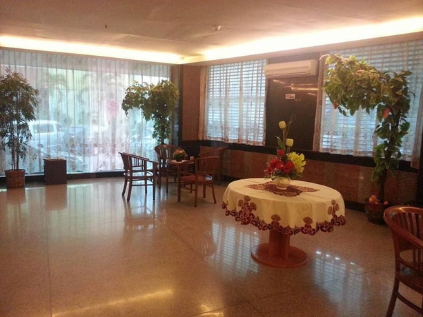 Imagen de los interiores del Hotel Plaza Harco Mangga Dua. Foto 11