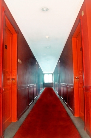 Imagen de los interiores del Hotel Plaza Harco Mangga Dua. Foto 16