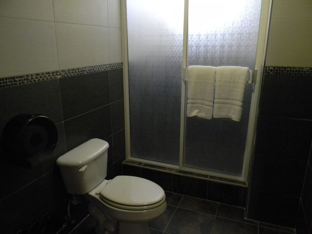 Imagen de la habitación del Hotel Plaza Hermosa. Foto 4