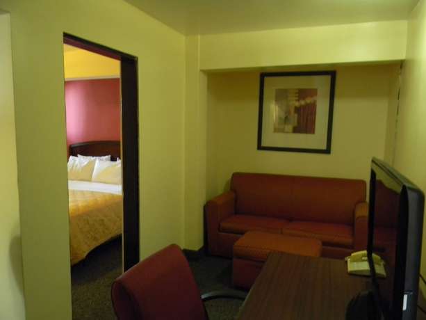 Imagen de la habitación del Hotel Plaza Hermosa. Foto 16