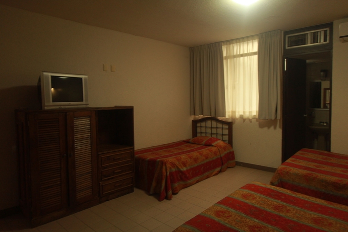 Imagen de la habitación del Hotel Plaza Independencia. Foto 7