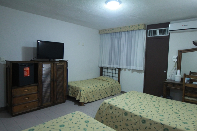 Imagen de la habitación del Hotel Plaza Independencia. Foto 10