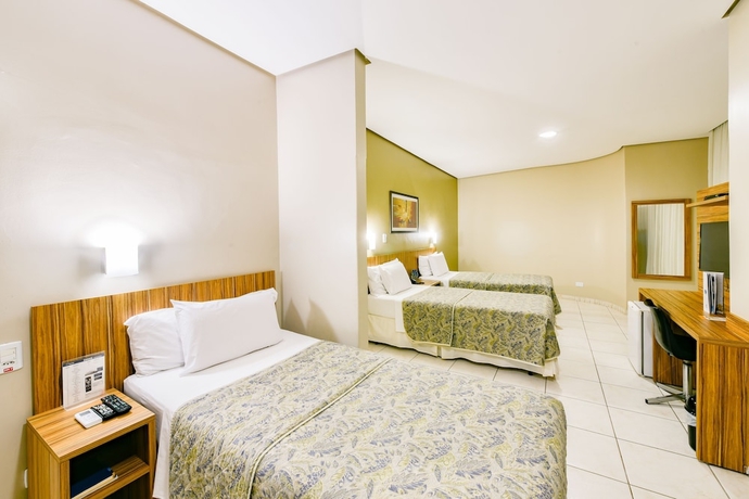 Imagen de la habitación del Hotel Plaza Inn Augustus. Foto 4