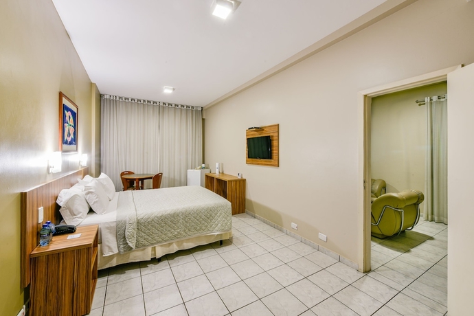 Imagen de la habitación del Hotel Plaza Inn Augustus. Foto 5