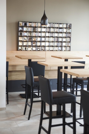 Imagen del bar/restaurante del Hotel Plaza Inn Dachau - München. Foto 15