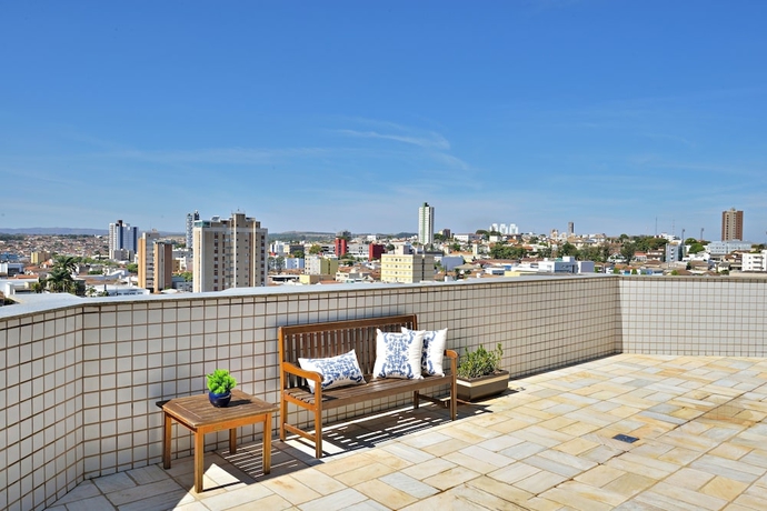 Imagen de los interiores del Hotel Plaza Inn Flat Arax&aacute;. Foto 16