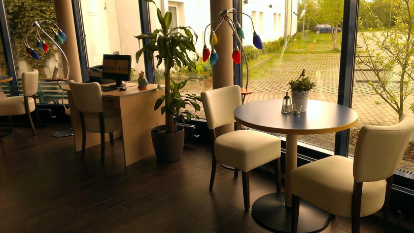 Imagen del bar/restaurante del Hotel Plaza Inn Ludwigsfelde Berlin Süd. Foto 12