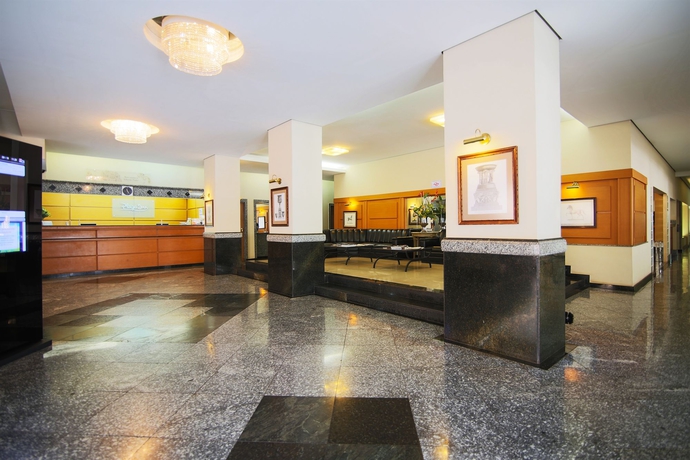 Imagen de los interiores del Hotel Plaza Inn Master. Foto 11