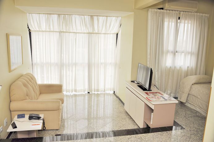 Imagen de la habitación del Hotel Plaza Inn Small Town Flat. Foto 5