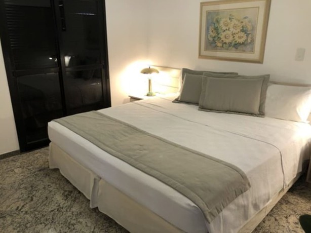 Imagen de la habitación del Hotel Plaza Inn Small Town Flat. Foto 8