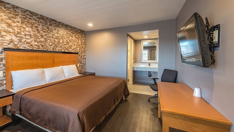 Imagen de la habitación del Hotel Plaza Inn, South Gate. Foto 6