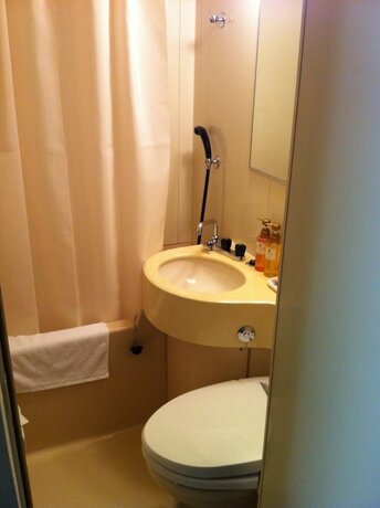 Imagen de la habitación del Hotel Plaza Inn Tokushima. Foto 7