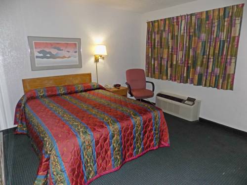 Imagen de la habitación del Hotel Plaza Inn, Topeka. Foto 4