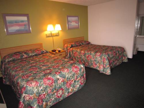 Imagen de la habitación del Hotel Plaza Inn, Topeka. Foto 9