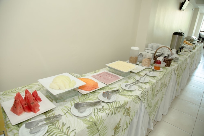 Imagen del bar/restaurante del Hotel Plaza Inn Trevo Sorocaba. Foto 6