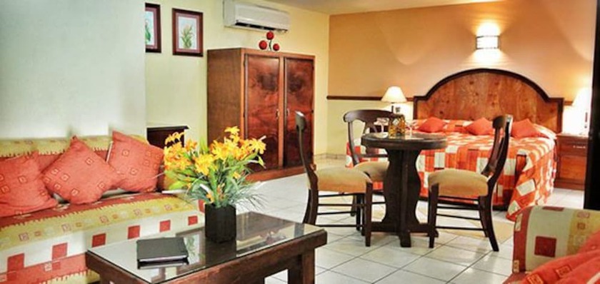 Imagen de la habitación del Hotel Plaza Jard&iacute;n. Foto 3