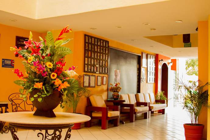 Imagen de los interiores del Hotel Plaza Jard&iacute;n. Foto 18