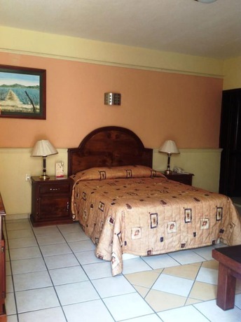 Imagen de la habitación del Hotel Plaza Jard&iacute;n, Tequila. Foto 6