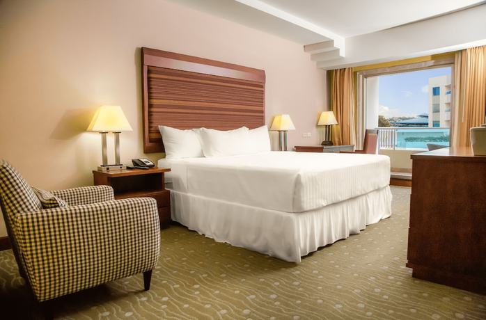 Imagen de la habitación del Hotel Plaza Juan Carlos. Foto 9