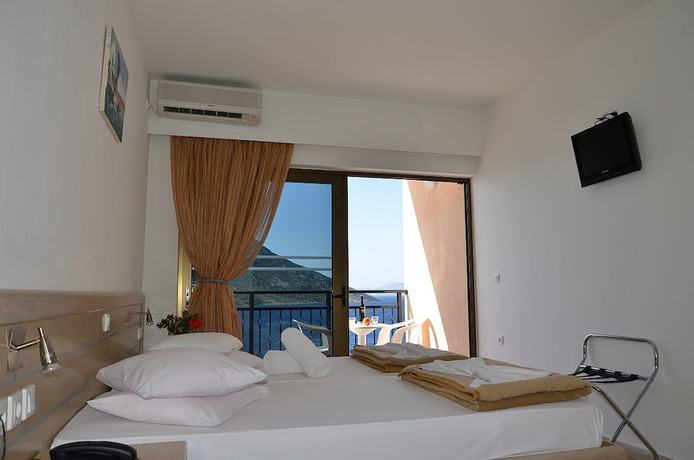 Imagen de la habitación del Hotel Plaza, K&aacute;limnos. Foto 6