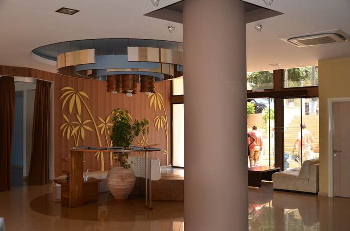 Imagen de los interiores del Hotel Plaza, K&aacute;limnos. Foto 20