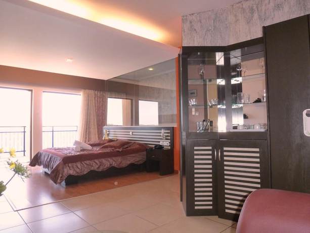 Imagen de la habitación del Hotel Plaza, K&aacute;limnos. Foto 15