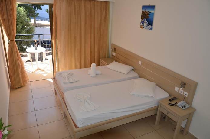 Imagen de la habitación del Hotel Plaza, K&aacute;limnos. Foto 16