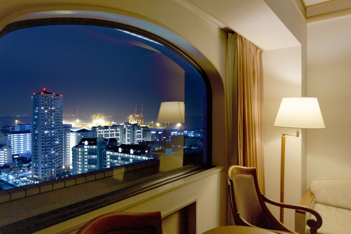 Imagen de la habitación del Hotel Plaza Kobe. Foto 6