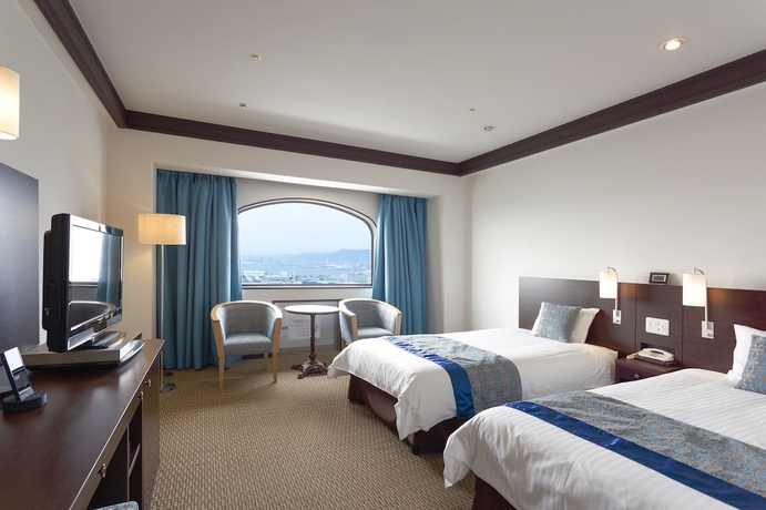 Imagen de la habitación del Hotel Plaza Kobe. Foto 8