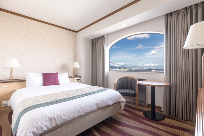 Imagen de la habitación del Hotel Plaza Kobe. Foto 9