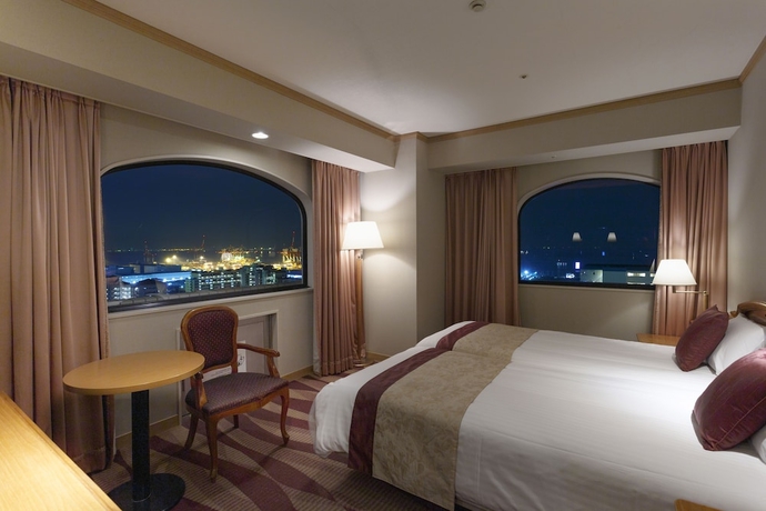 Imagen de la habitación del Hotel Plaza Kobe. Foto 12