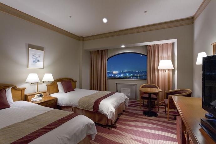 Imagen de la habitación del Hotel Plaza Kobe. Foto 13