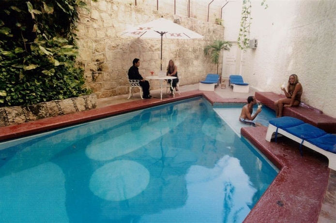 Imagen de la piscina del Hotel Plaza Kokai Cancún. Foto 5