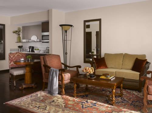 Imagen de la habitación del Hotel Plaza La Reina. Foto 3