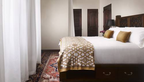 Imagen de la habitación del Hotel Plaza La Reina. Foto 4