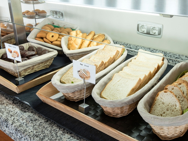 Imagen del bar/restaurante del Hotel Plaza Las Matas. Foto 5