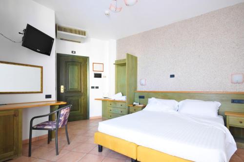 Imagen de la habitación del Hotel Plaza, Lido degli Estensi. Foto 9