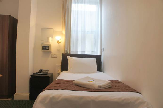 Imagen de la habitación del Hotel Plaza London. Foto 6