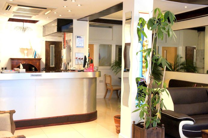 Imagen de los interiores del Hotel Plaza London. Foto 20