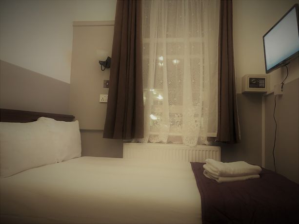 Imagen de la habitación del Hotel Plaza London. Foto 11