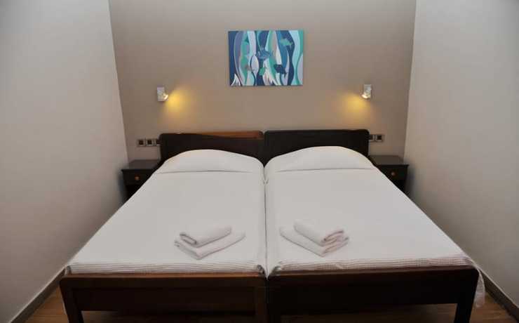 Imagen de la habitación del Hotel Plaza, Loutraki. Foto 4