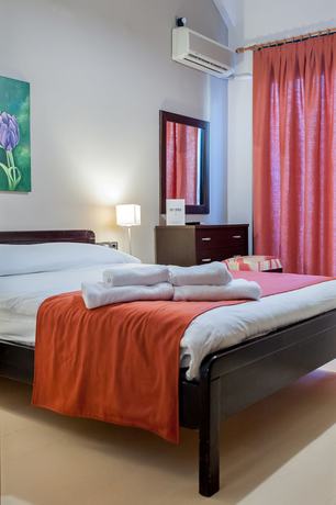Imagen de la habitación del Hotel Plaza, Loutraki. Foto 9