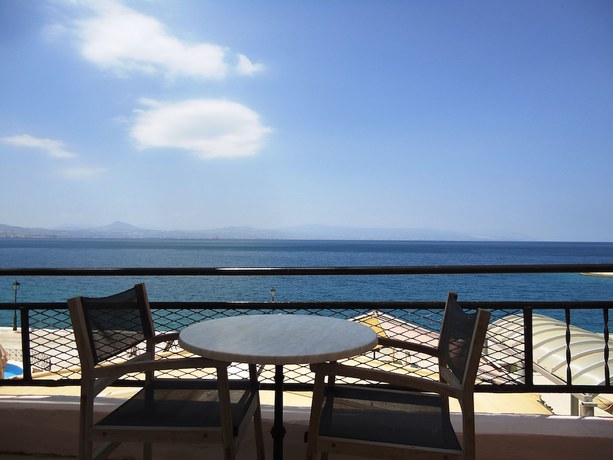Imagen general del Hotel Plaza, Loutraki. Foto 1