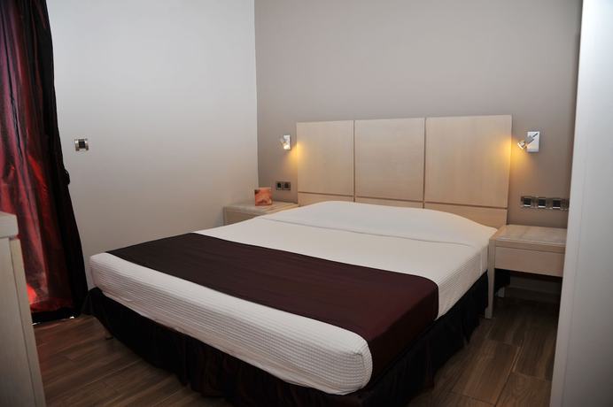 Imagen de la habitación del Hotel Plaza, Loutraki. Foto 15