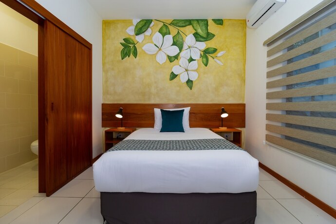 Imagen de la habitación del Hotel Plaza Luna Suites. Foto 13