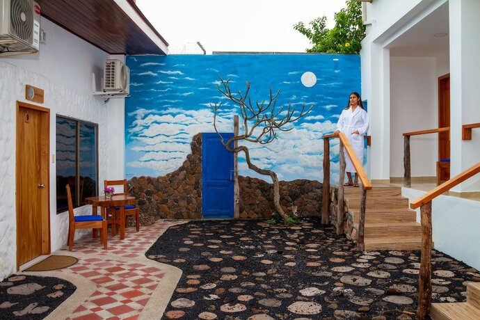 Imagen general del Hotel Plaza Luna Suites. Foto 7