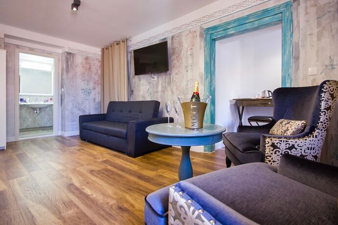 Imagen de la habitación del Hotel Plaza Marchi Old Town - MAG Quaint and Elegant Boutiques. Foto 17