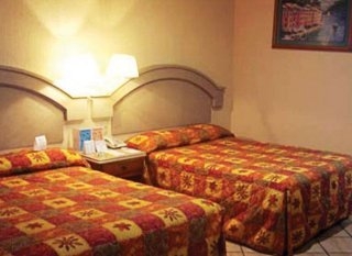 Imagen de la habitación del Hotel Plaza Marina Mazatl&aacute;n. Foto 5