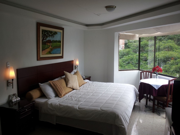Imagen de la habitación del Hotel Plaza Mayor Cali. Foto 6