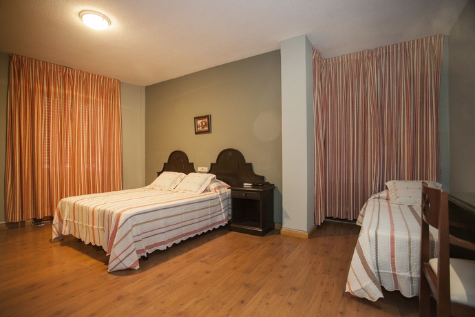Imagen de la habitación del Hotel Plaza Mayor, Ocaña . Foto 6